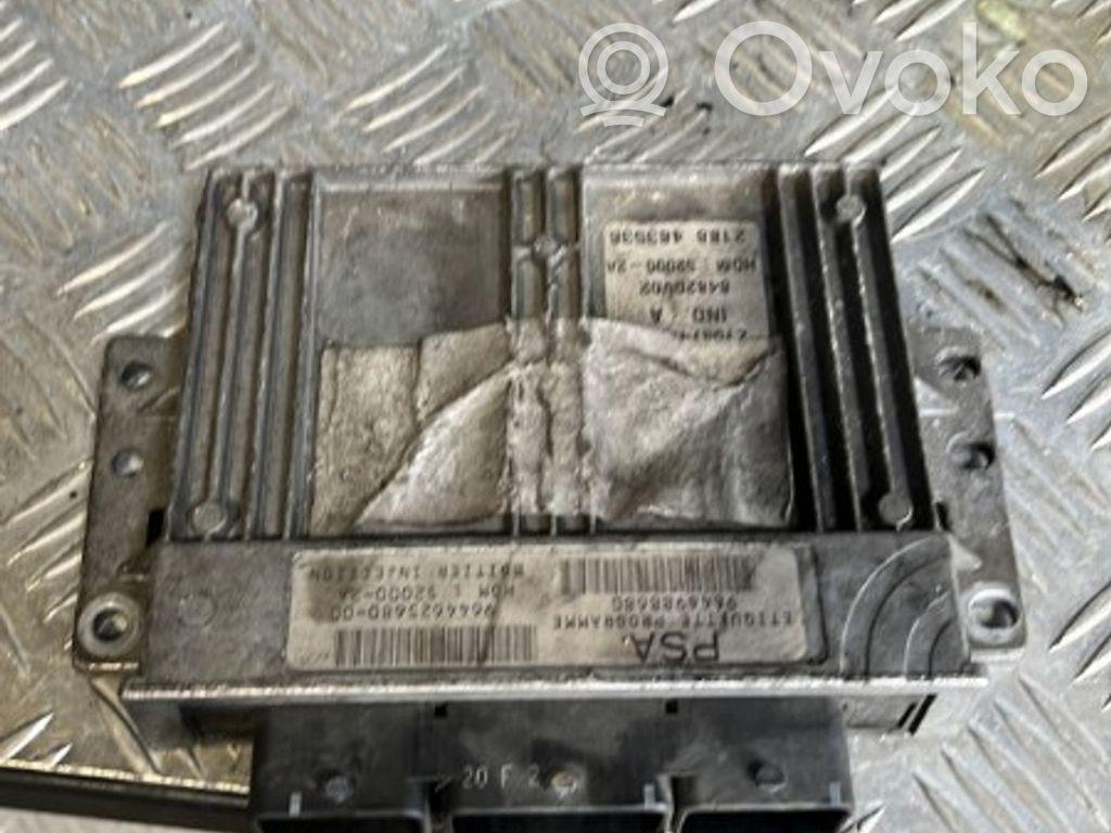 Peugeot 206 Engine control unit/module 