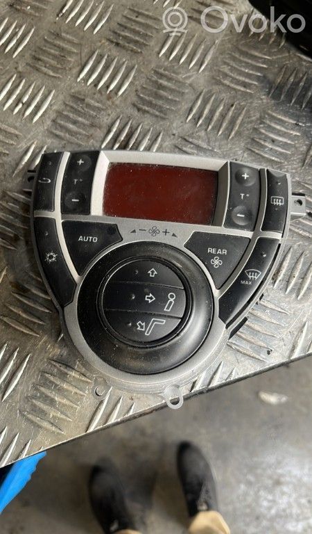 Peugeot 807 Climate control unit 