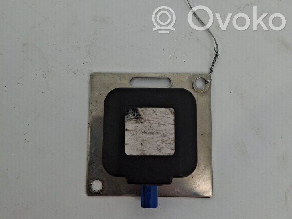Renault Twingo III Radion antenni 