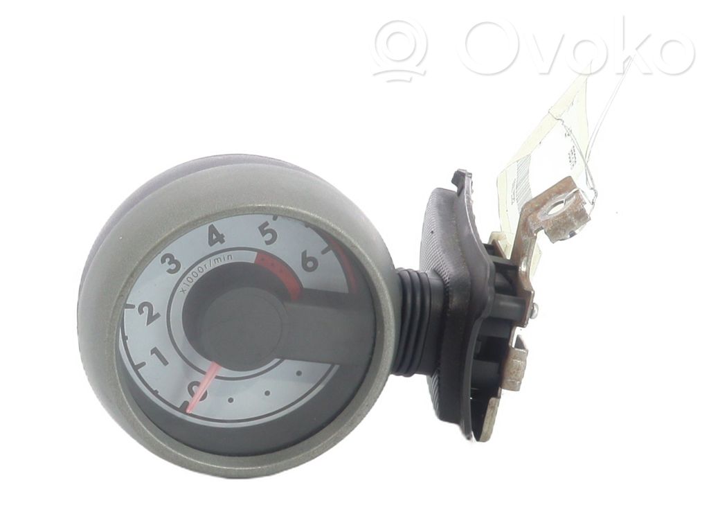 Peugeot 107 Tachometer 