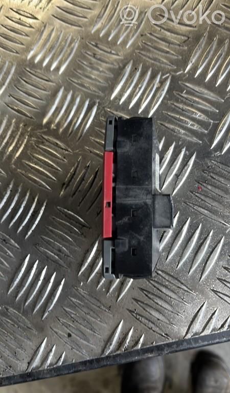 Fiat Panda II Hazard light switch 