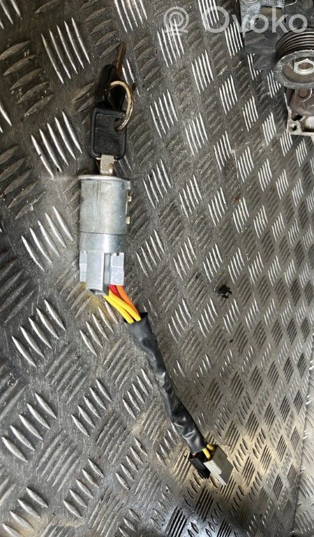 Renault Express Ignition lock 