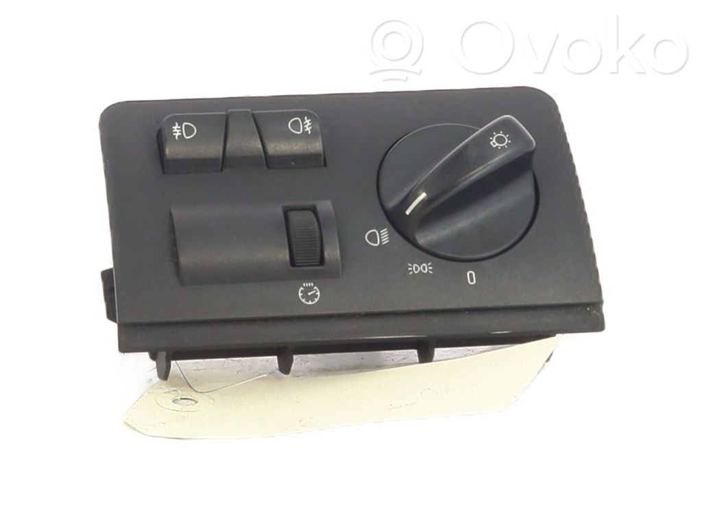 Light switch   8380255