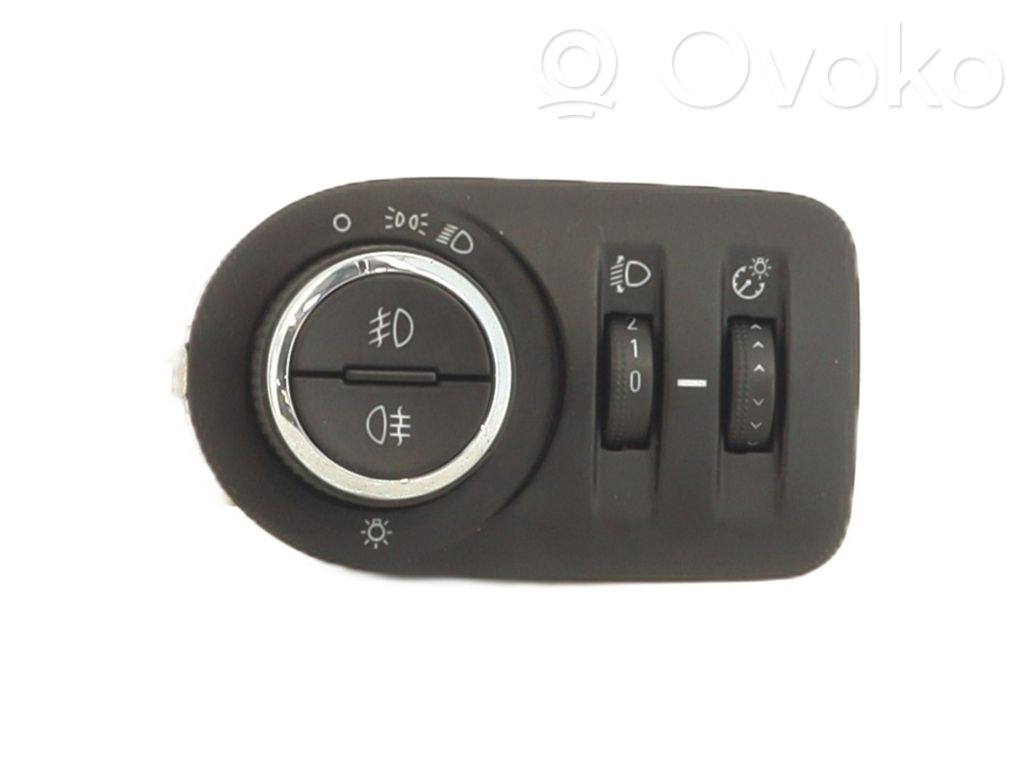 Opel Corsa E Interruttore luci 