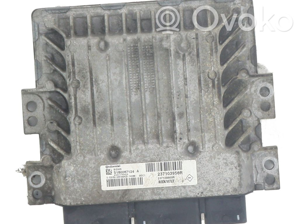 Renault Megane III Engine control unit/module 