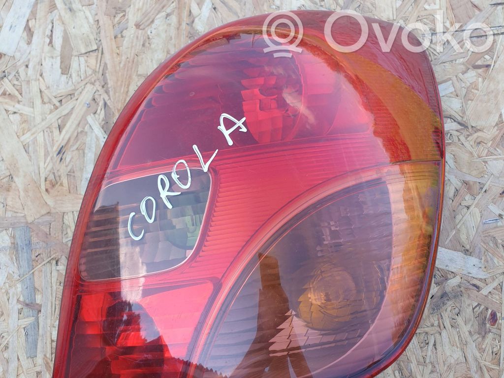 Toyota Corolla Verso AR10 Lampa tylna 