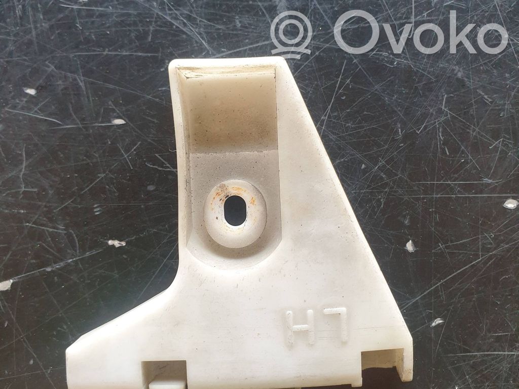 Mazda 5 Rear bumper mounting bracket 