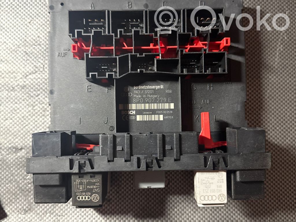 Sulakemoduuli   8P0907279E,H434S1201,F005V00518