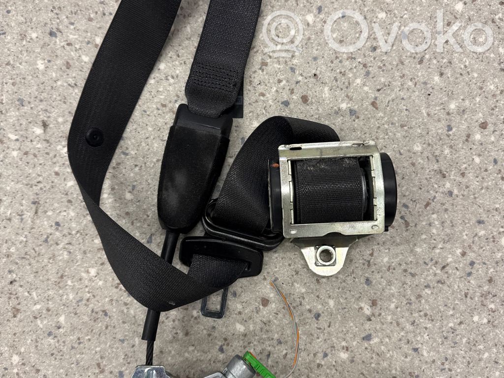 Opel Corsa D Front seatbelt 