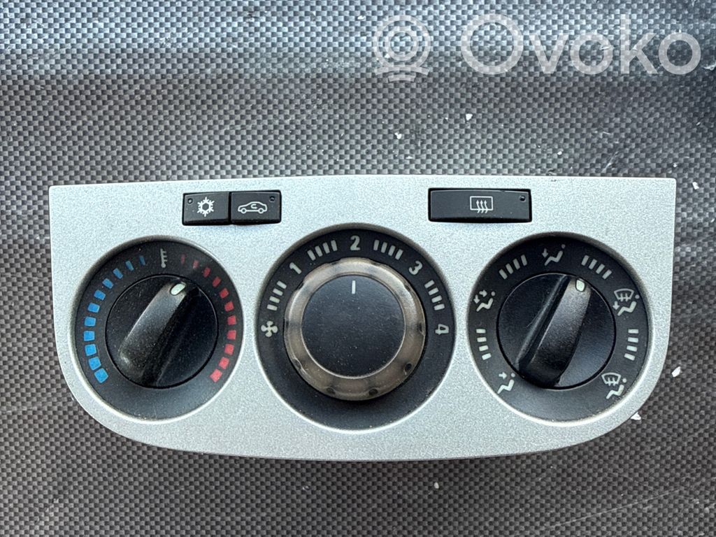 Opel Corsa D Climate control unit 