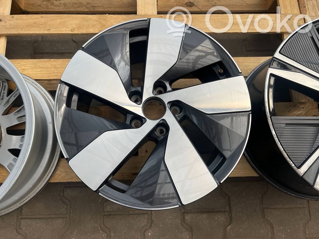 Volkswagen PASSAT B9 Felgi aluminiowe R17 