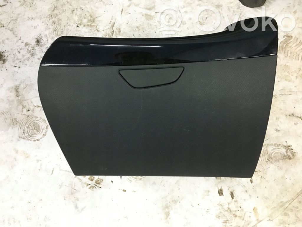 Renault Captur Glove box 
