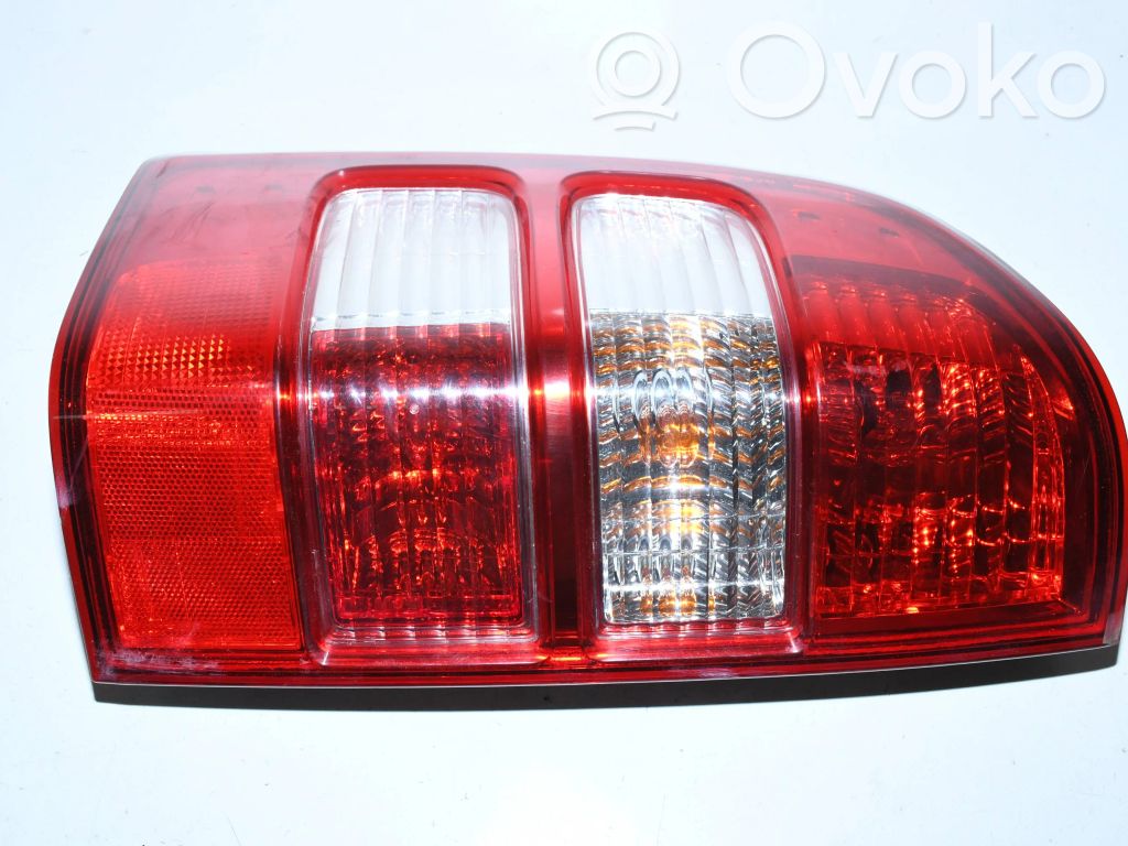 Rear/tail lights   UR8751160