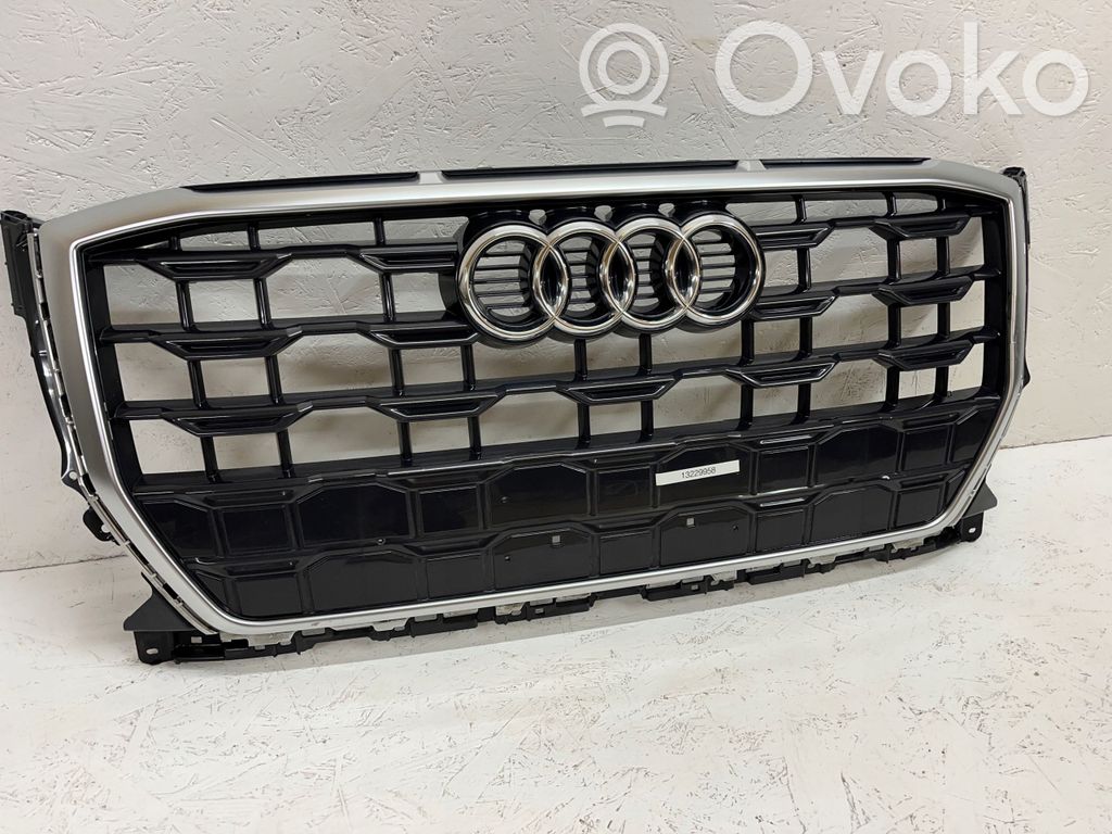 Audi Q2 - Rejilla superior del radiador del parachoques delantero 