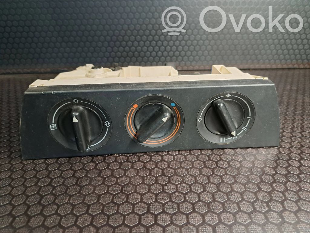 Audi A6 S6 C4 4A Climate control unit 