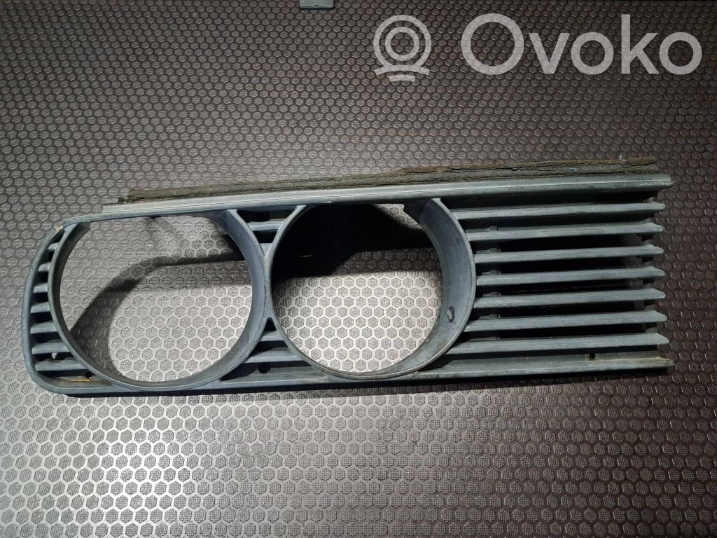 BMW 3 E30 Under headlight/headlamp trim 