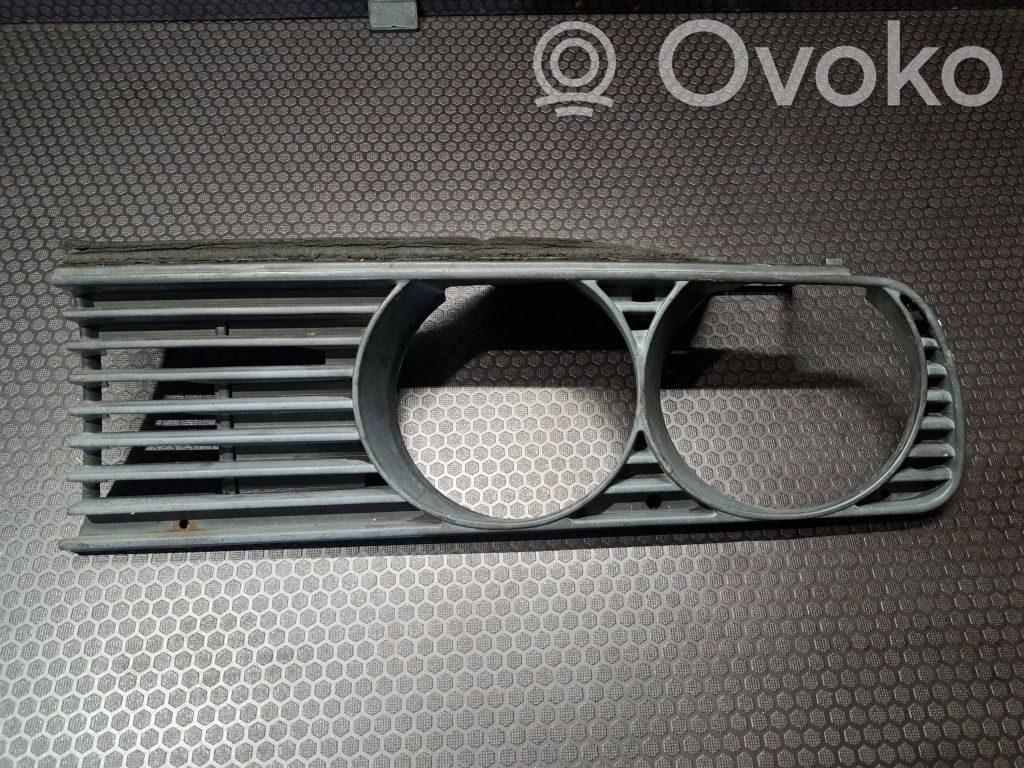 BMW 3 E30 Under headlight/headlamp trim 