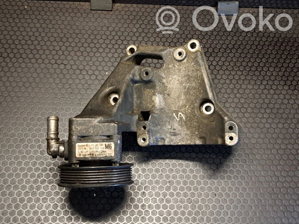 Saab 9-5 Ohjaustehostimen pumppu 