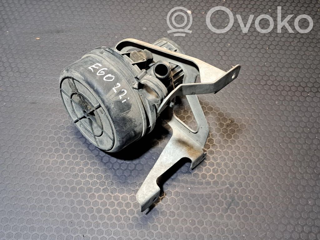 BMW 5 E60 E61 Secondary air pump 