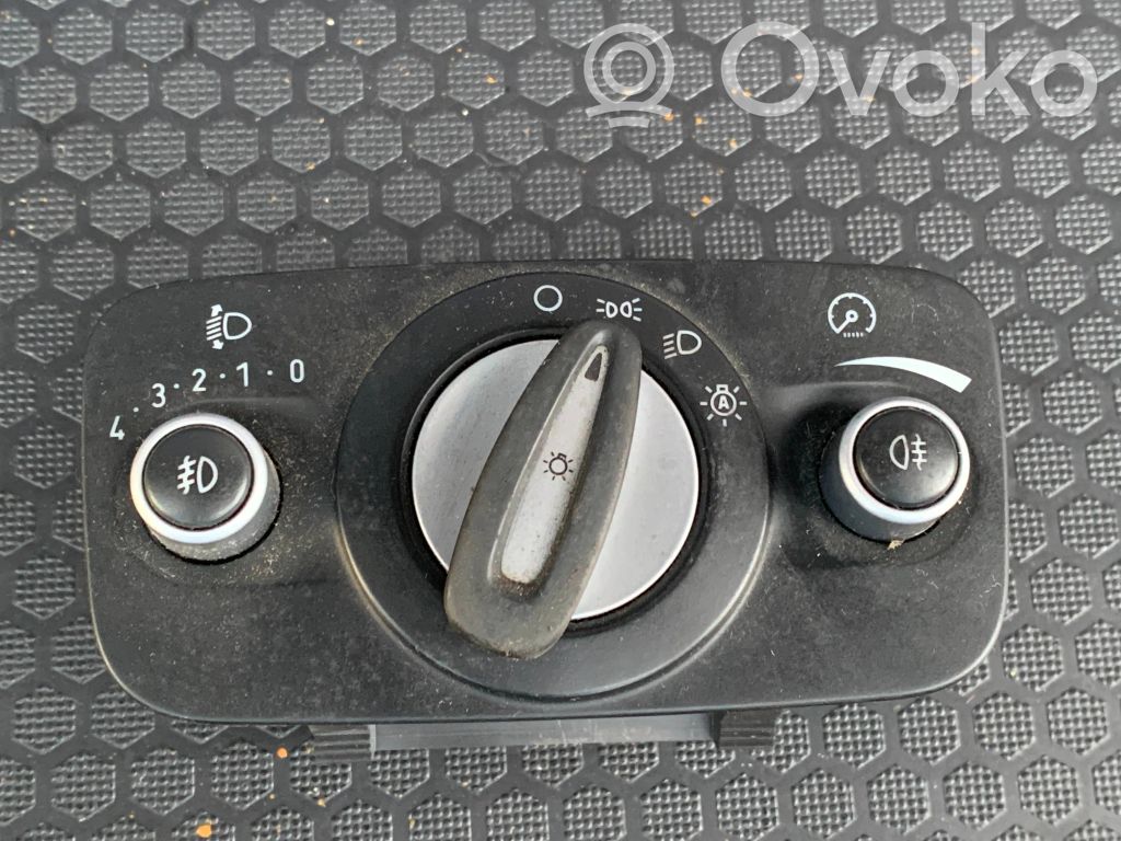 Light switch   AG9T13A024CB,10092015,110908B