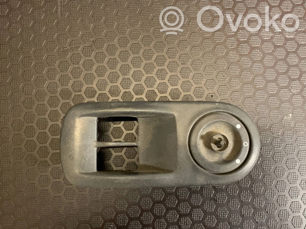 Opel Vivaro Electric window control switch 