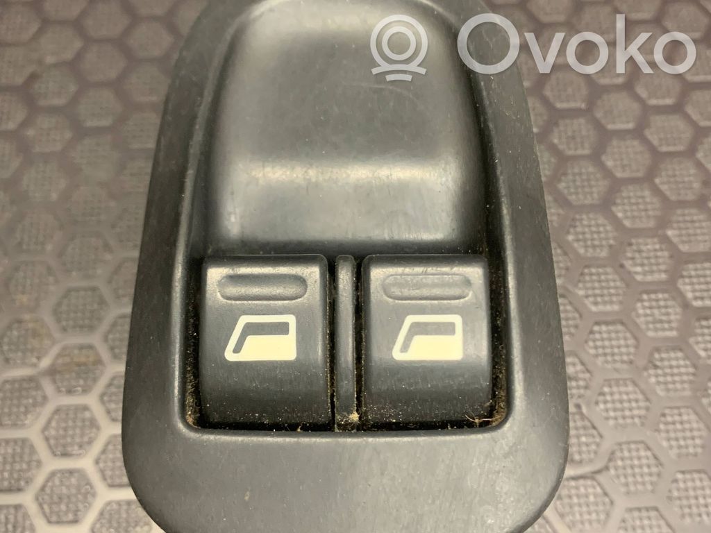 Peugeot 206 Electric window control switch 