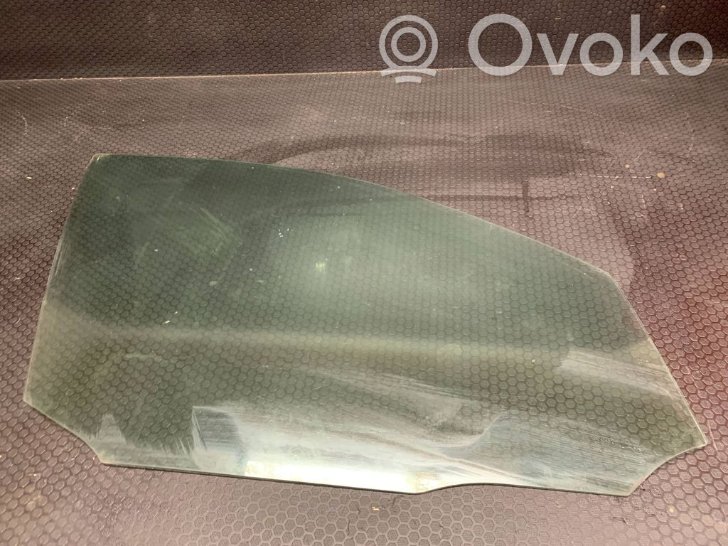 Mercedes-Benz C W204 Front door window glass four-door 
