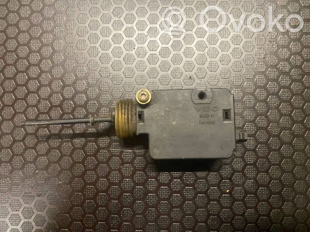 BMW 3 E36 Central locking motor 