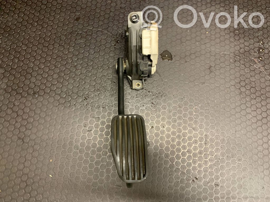 Volvo S80 Akceleratoriaus pedalas 