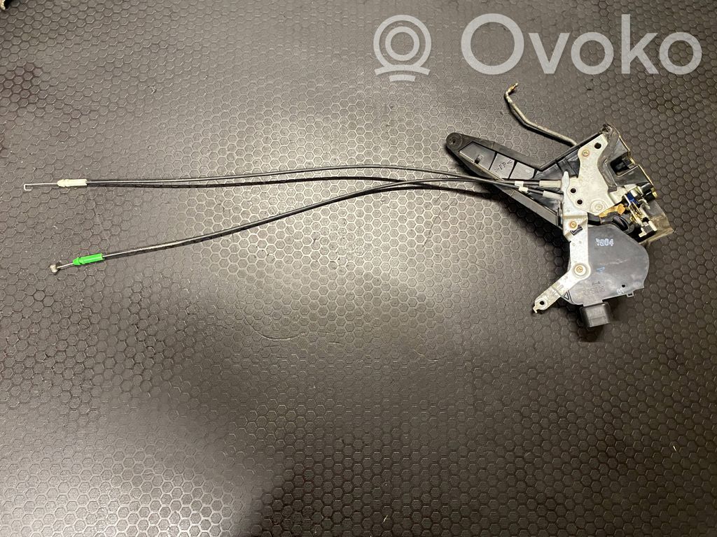 Toyota Corolla Verso E121 Передний замок 