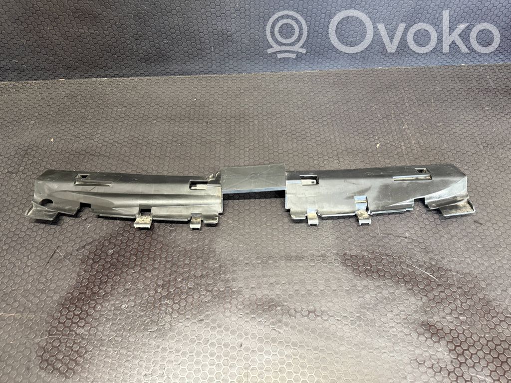 Opel Vivaro Osłona chłodnicy 