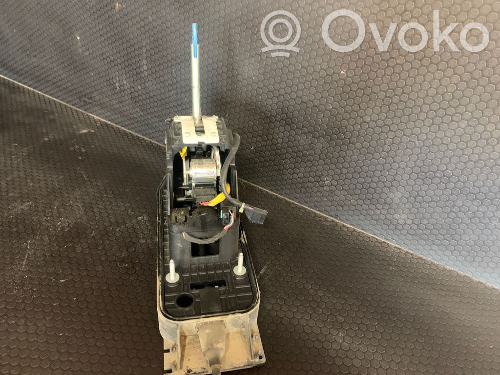 Volkswagen PASSAT B6 Selector caja de cambios 