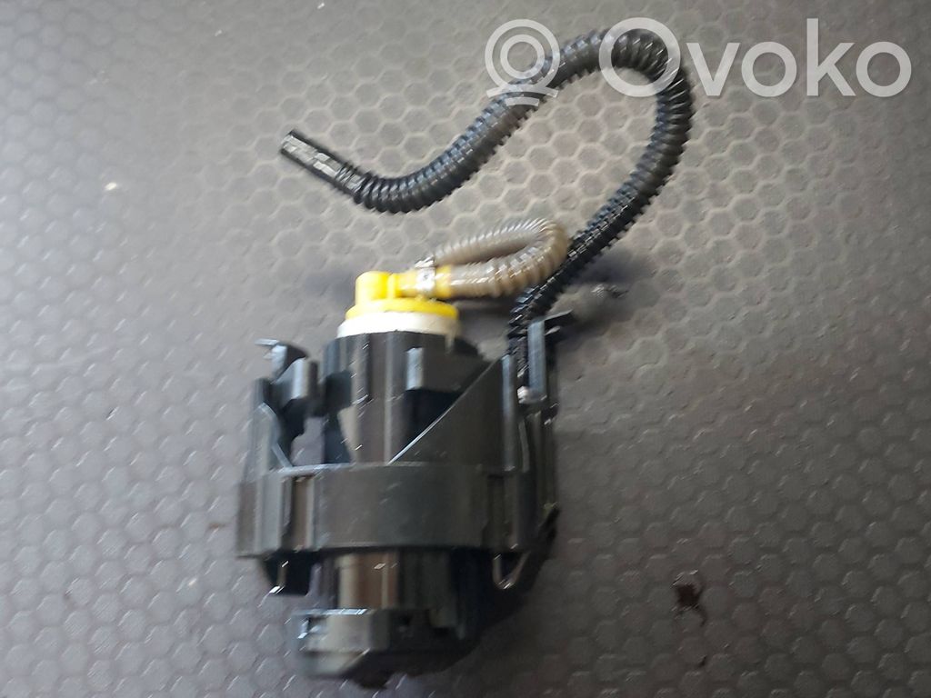 BMW 5 E39 Bomba interna de combustible 