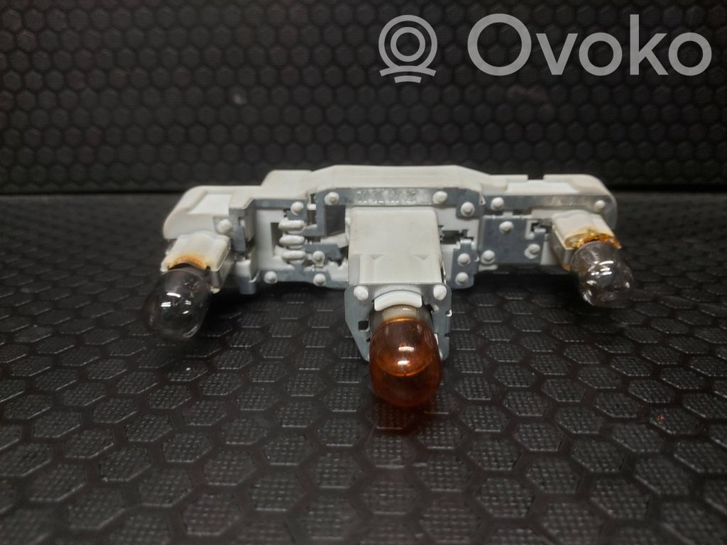 Volkswagen PASSAT CC Wkład lampy tylnej 