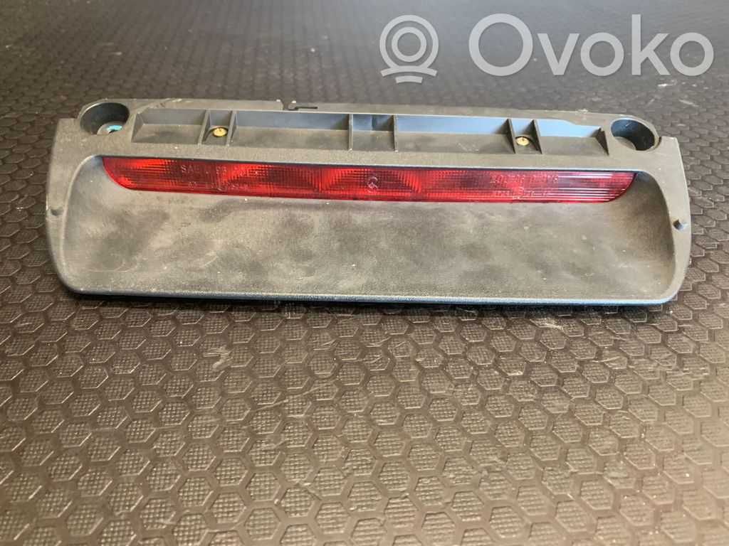 Citroen C5 Third/center stoplight 