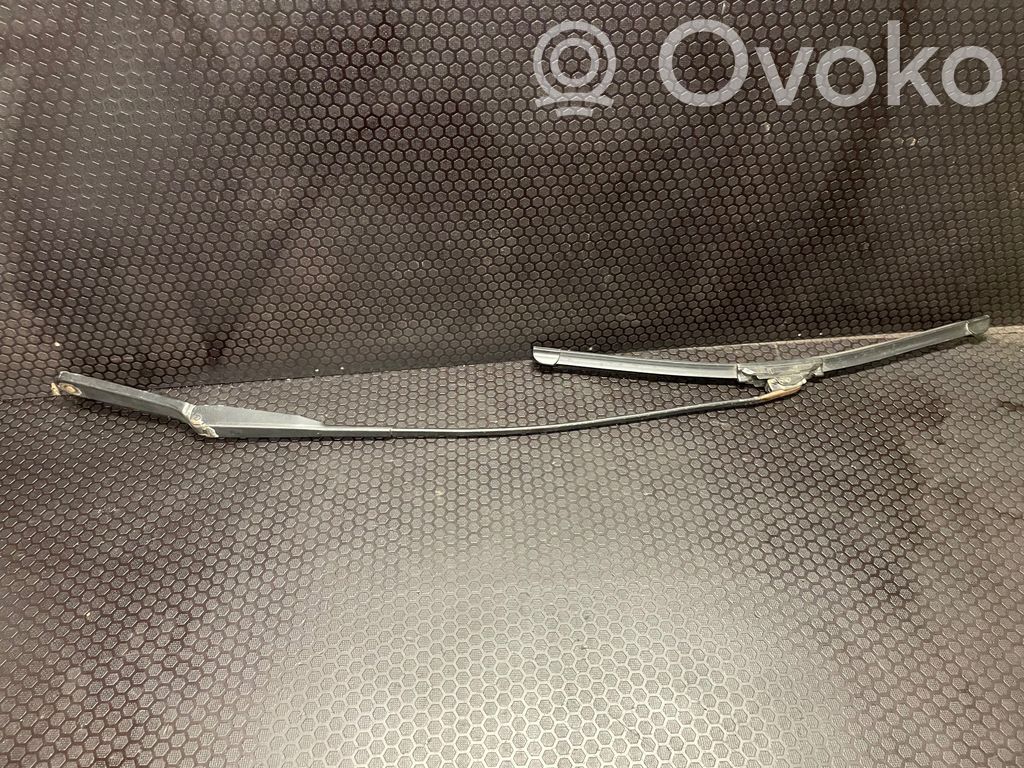 Opel Vivaro Wischerarm vorne 