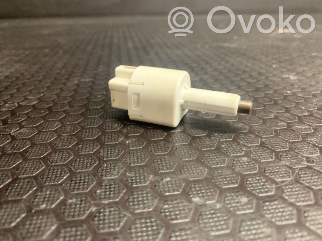 Suzuki Swift I Interruptor sensor del pedal de freno 