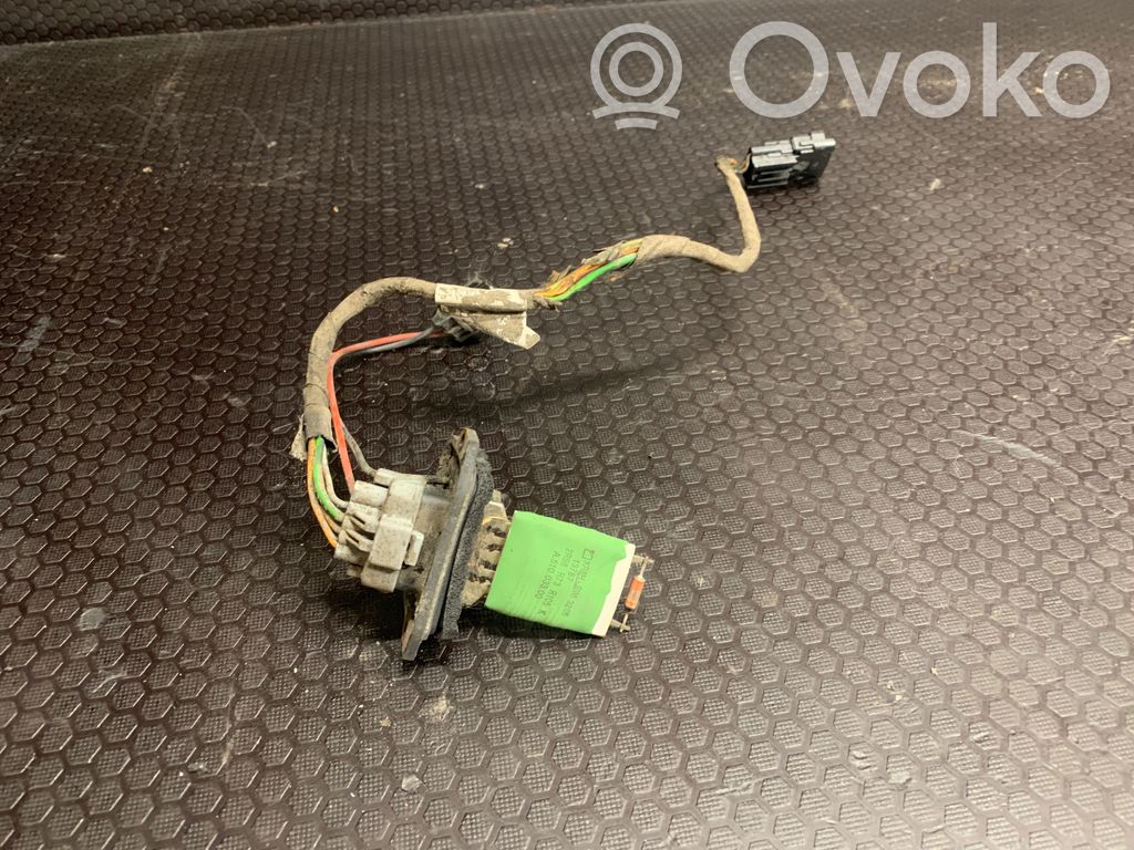 Opel Vivaro Heater blower motor/fan resistor 