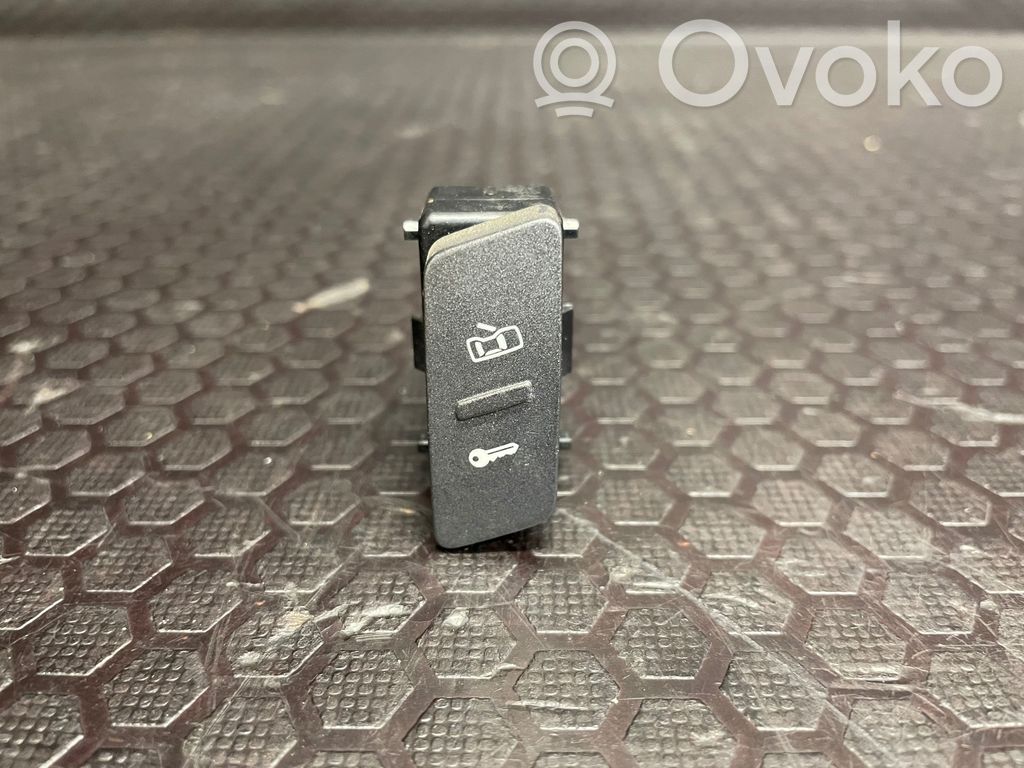 Volkswagen Phaeton Central locking switch button 