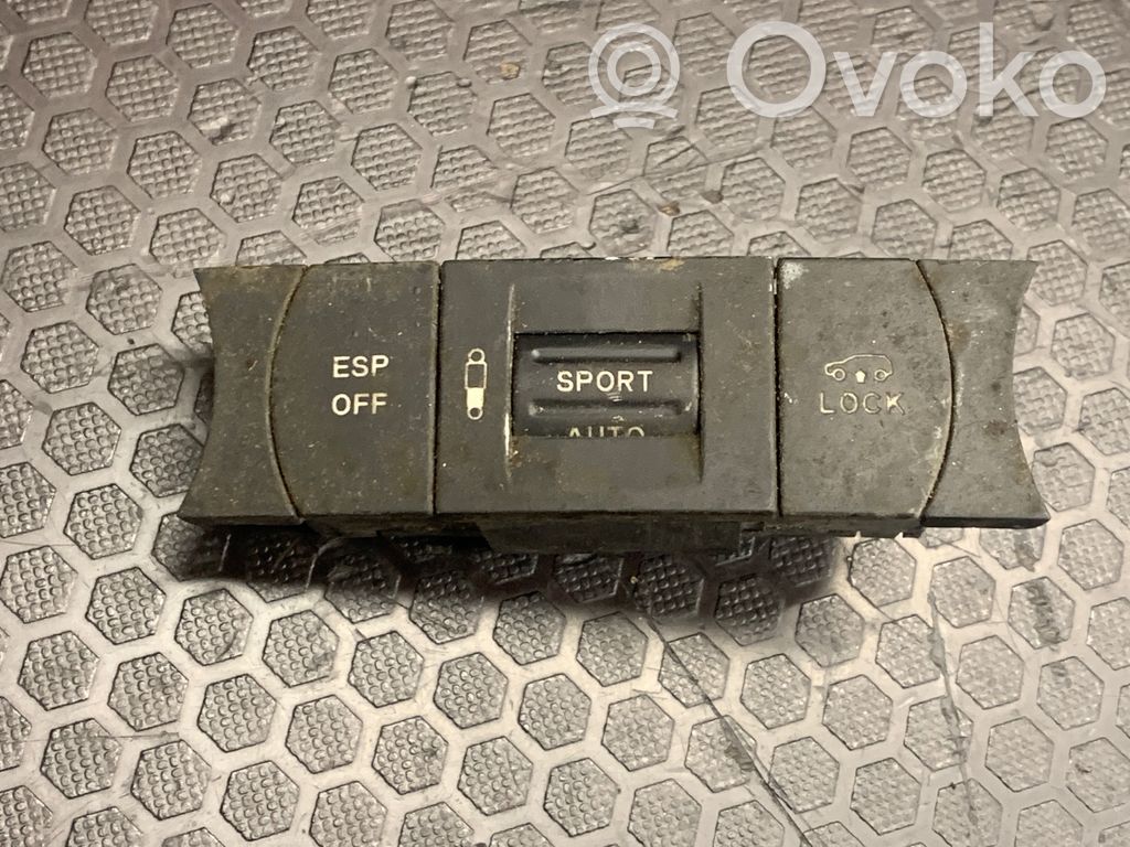 Volkswagen Touareg I ESP (stability program) switch 