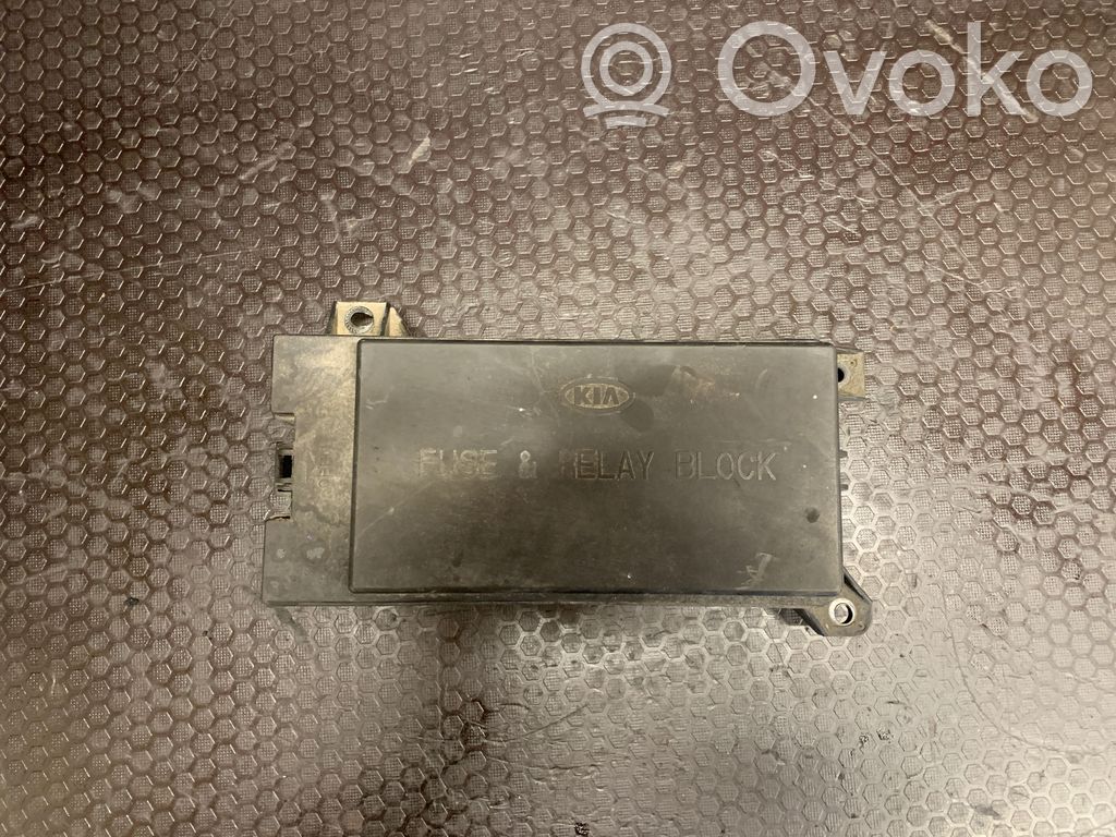 KIA Sorento Fuse module 