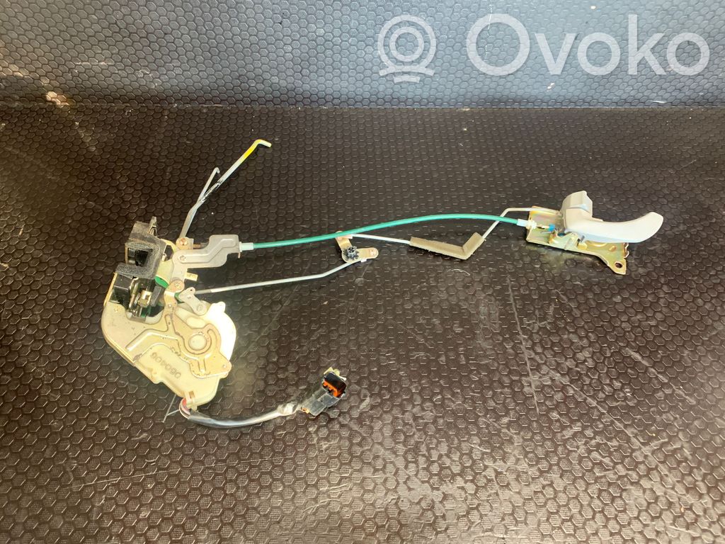 KIA Sorento Front door lock 