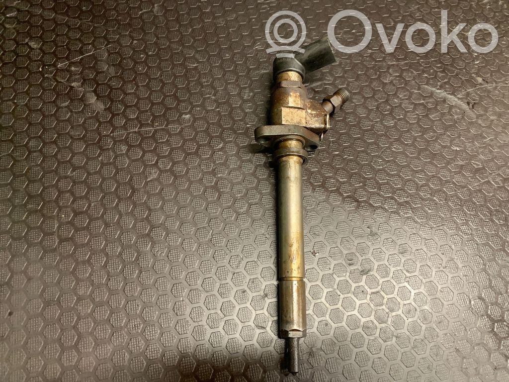 Inyector de combustible   030012