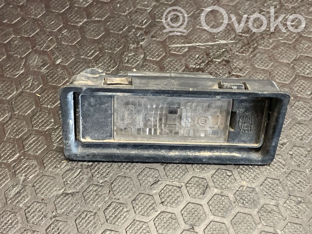 Peugeot 407 Number plate light 