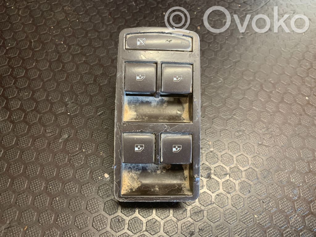 Opel Insignia A Electric window control switch 