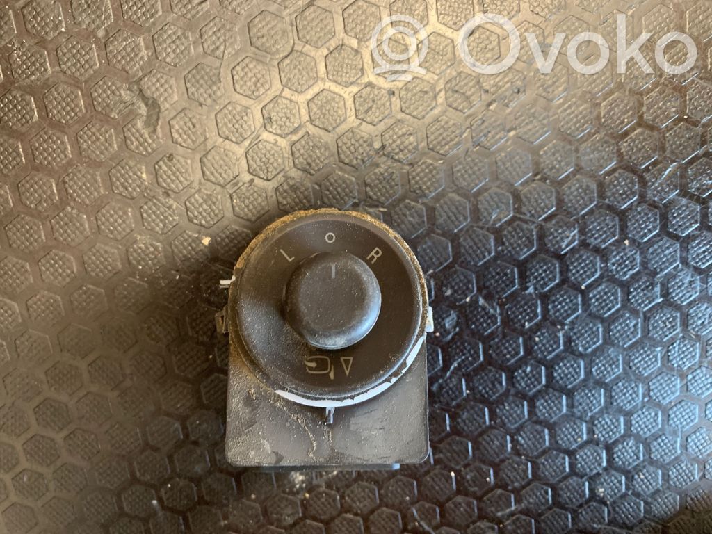 Opel Insignia A Wing mirror switch 