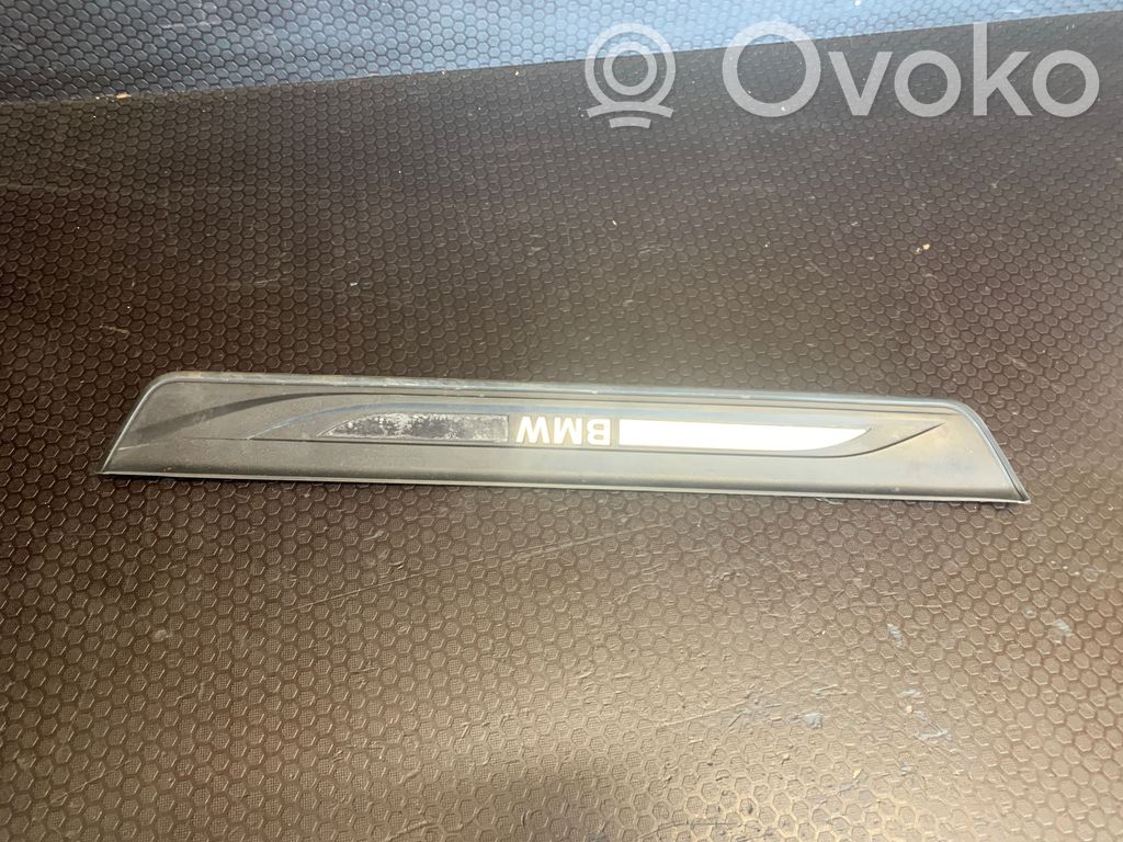 BMW 5 F10 F11 Copertura del rivestimento del sottoporta anteriore 