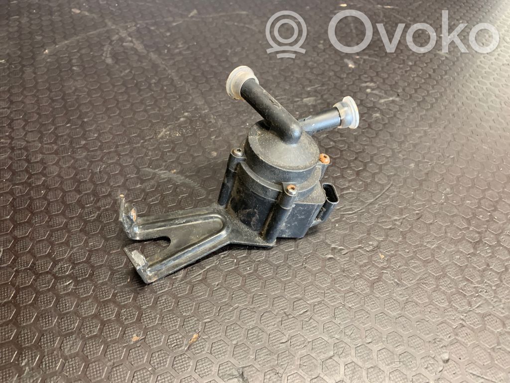 BMW 7 F01 F02 F03 F04 Elektriskais cirkulācijas sūknītis 
