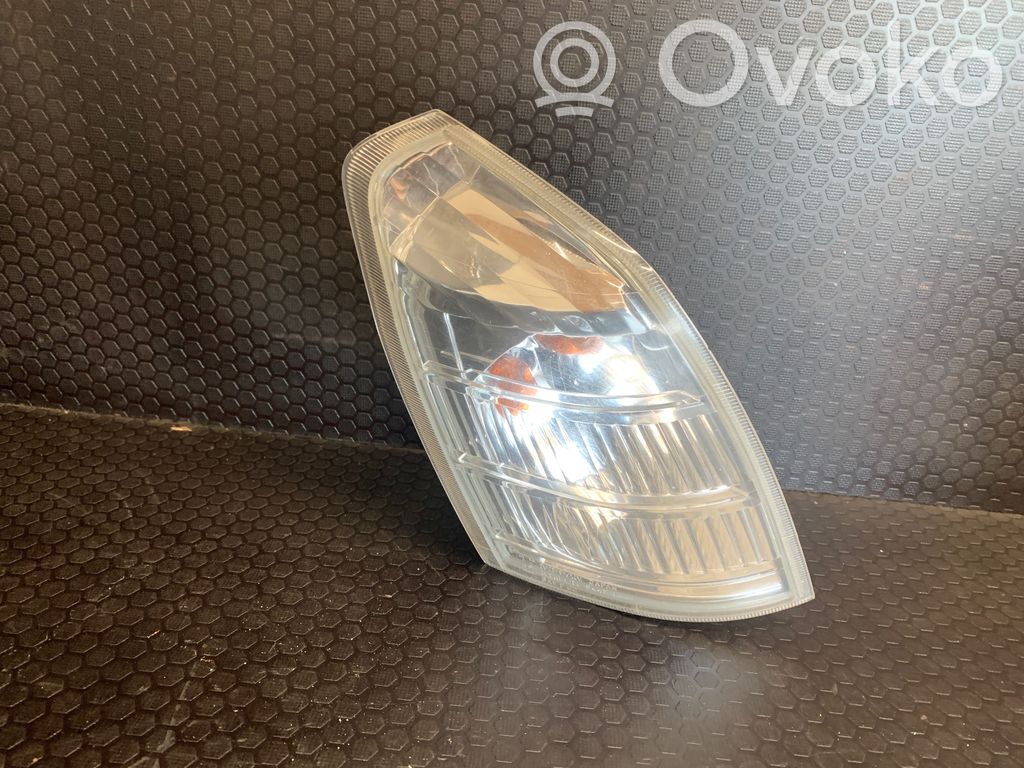 Nissan X-Trail T30 Front indicator light 