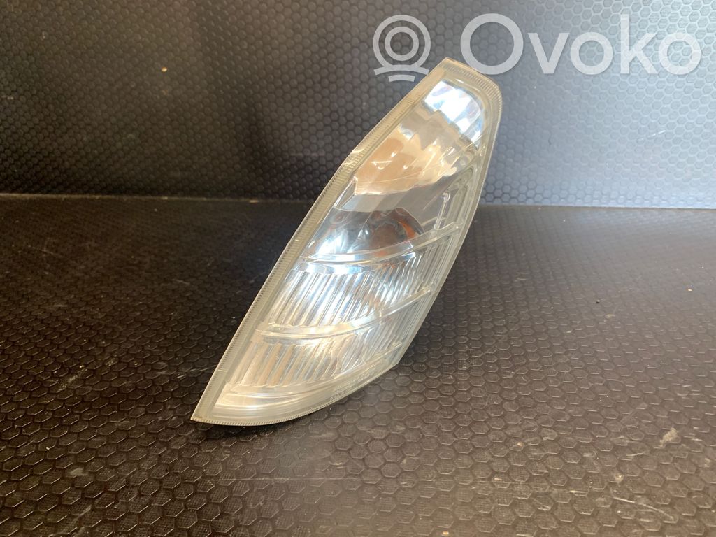 Nissan X-Trail T30 Front indicator light 